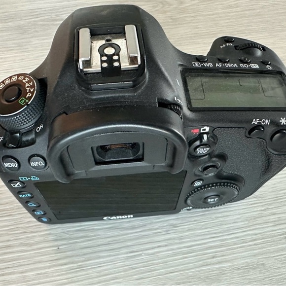 Canon 5D Mark III body - Picture 4 of 5